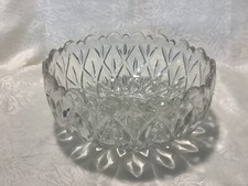 CRYSTAL VINTAGE THICK CLEAR DIAMOND CUT ROUND BOWL VERY GOOD QUALITY
