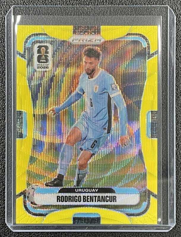 RODRIGO BENTANCUR 2026 PANINI PRIZM WORLD CUP #121 FLUORESCENT YELLOW WAVE /180