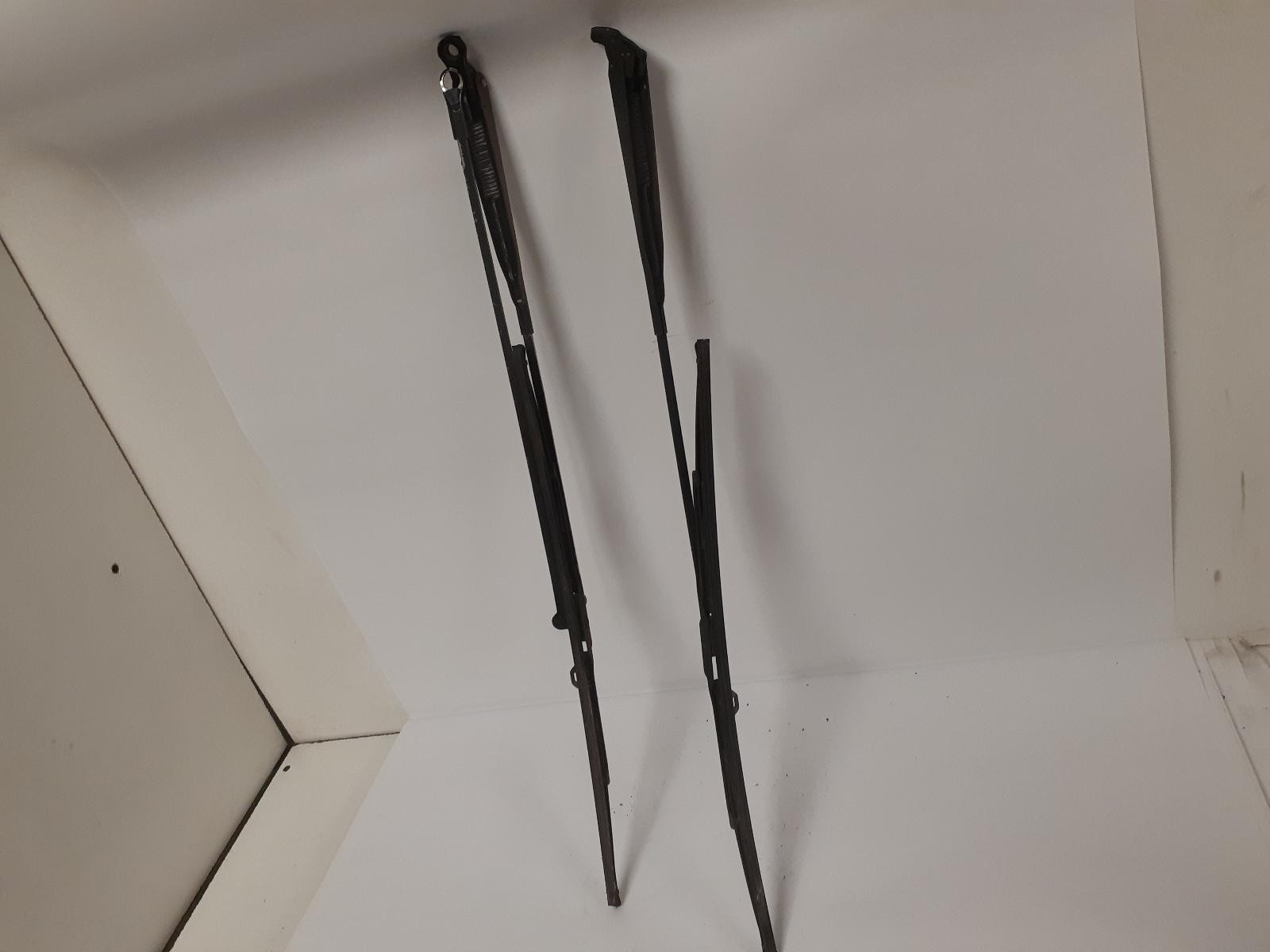 Bentley Turbo R 1989 Wiper arm