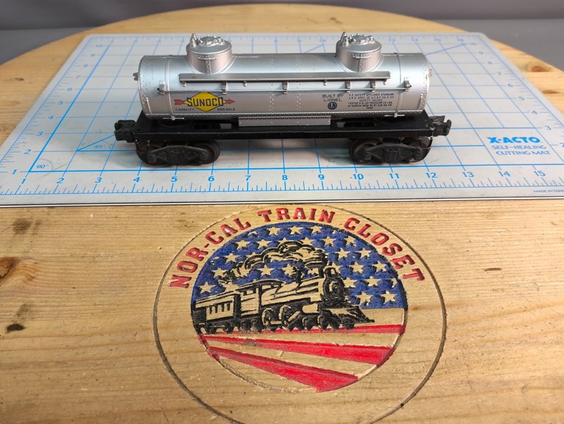 Lionel O Gauge Sunoco Tank Car, no box  lot#O52