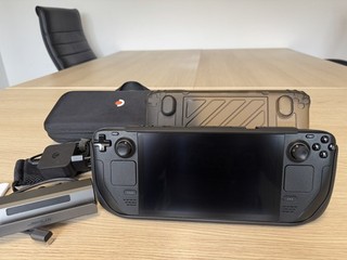 Valve Steam Deck OLED 1TB Handheld Spielekonsole Schwarz