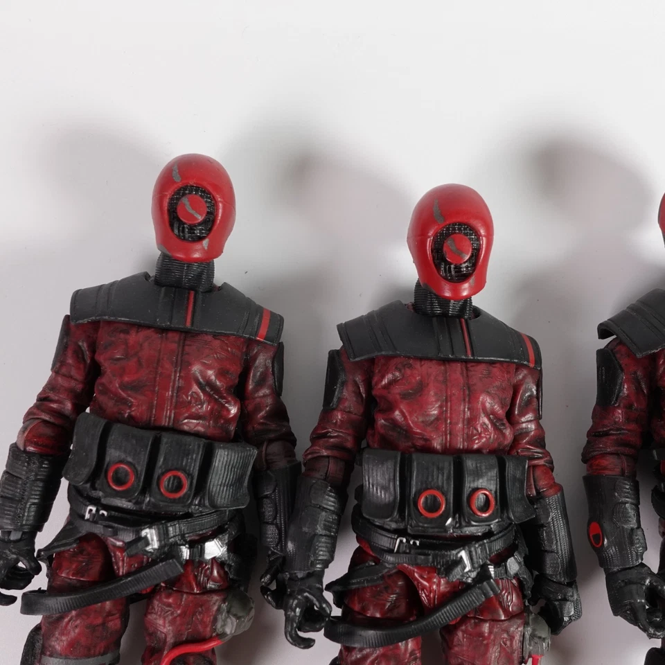 Lote de 4 figuras de acción Hasbro de 6" serie negra de Star Wars Guavian Enforcer Foto 2 de 4