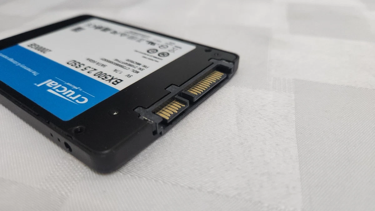 SSD Crucial BX500 2 TB 2000 GB defectuoso. Tal cual.