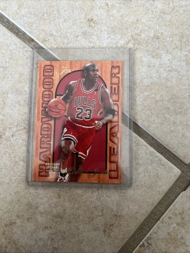 1995-96 Flair Hardwood Leader - Michael Jordan #4/27 Chicago Bulls