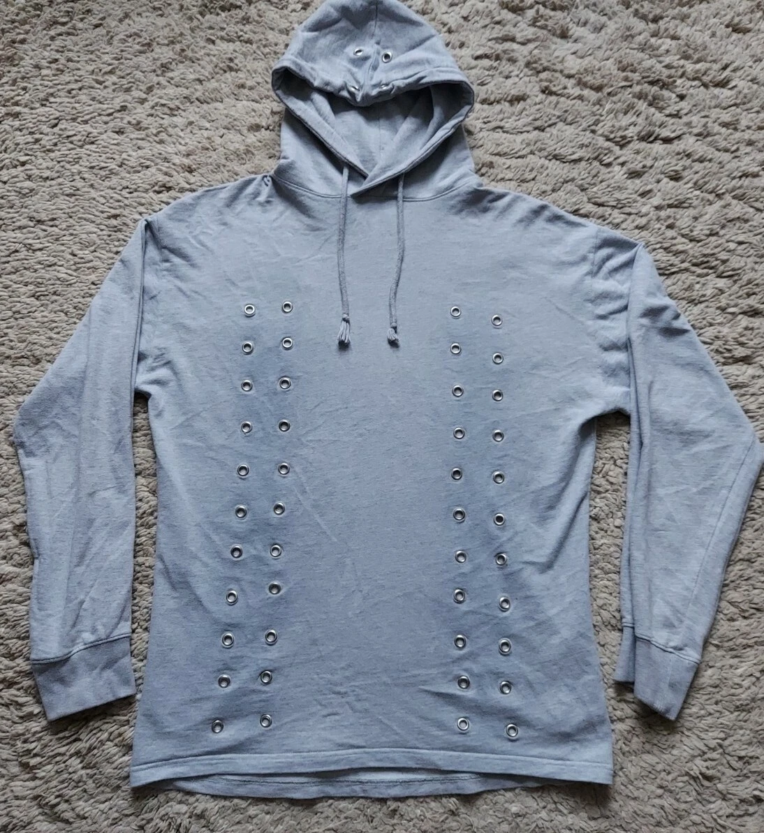 Hoodie with cheap metal rings