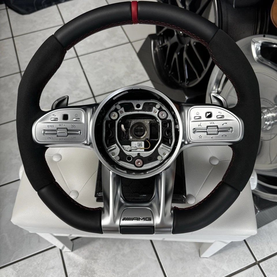 OEM Mercedes Amg Performance Lenkrad E63 G63 C63 Gle63 A35 A45 Cla45 C43 E53 - Bild 2 von 4