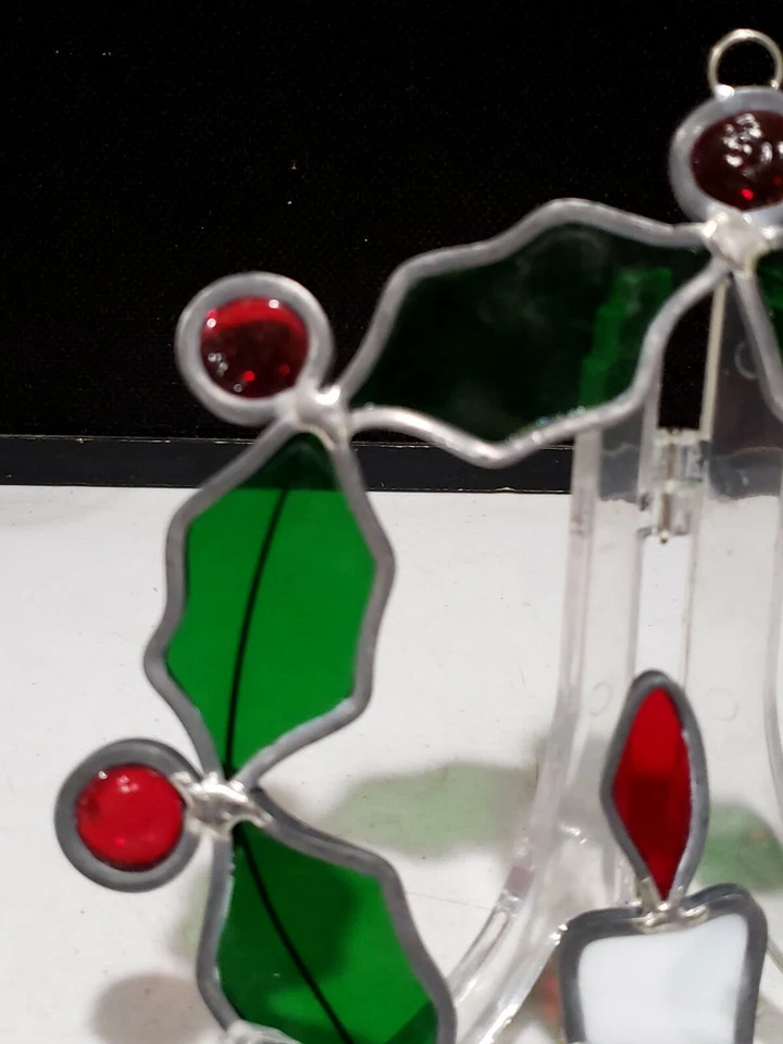 圣诞彩色玻璃 8 英寸花圈冬青浆果浆果和蜡烛 — 第 4/4 张图片