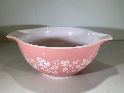 Vintage Pyrex Pink Gooseberry 442 Cinderella Nesting Bowl 1 1/2 Quart