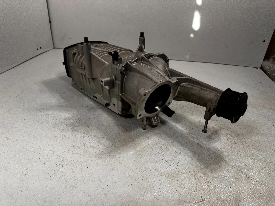 Land Rover Range Rover Sport HST L494 2013-2020 3,0 L sobrealimentador con hocico OEM Foto 2 de 4