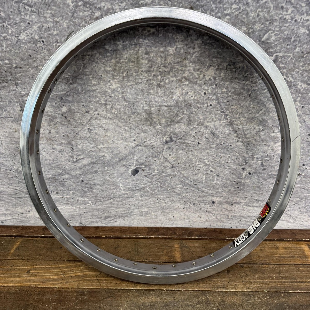 パーツ SUN RIMS BIG CITY Lite BMX RIM 36h VIntage Sun Big City 20in BMX Rim 36H 406x34.5mm Chrome DENT