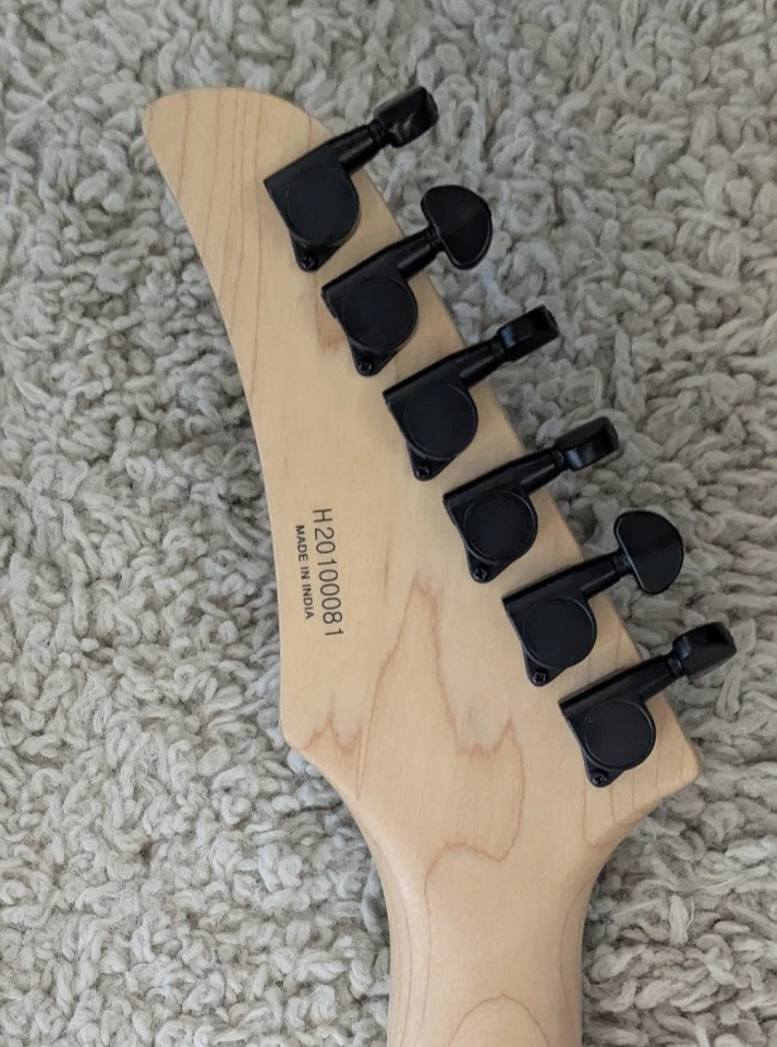 Guitarra Eléctrica Dean MDX, Edredón de Arce, Acabado Trans Blue Burst, Modelo MDX QM TBB Foto 4 de 4