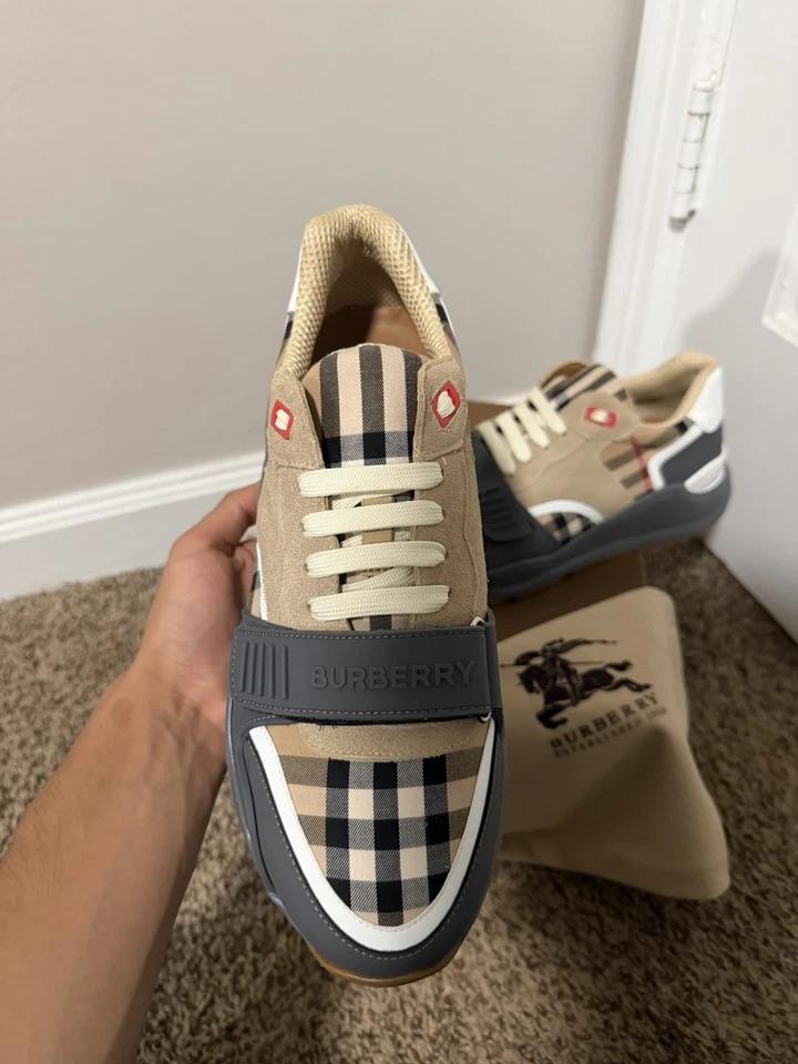 Zapatilla deportiva Burberry vintage para hombre US 11 Foto 3 de 4