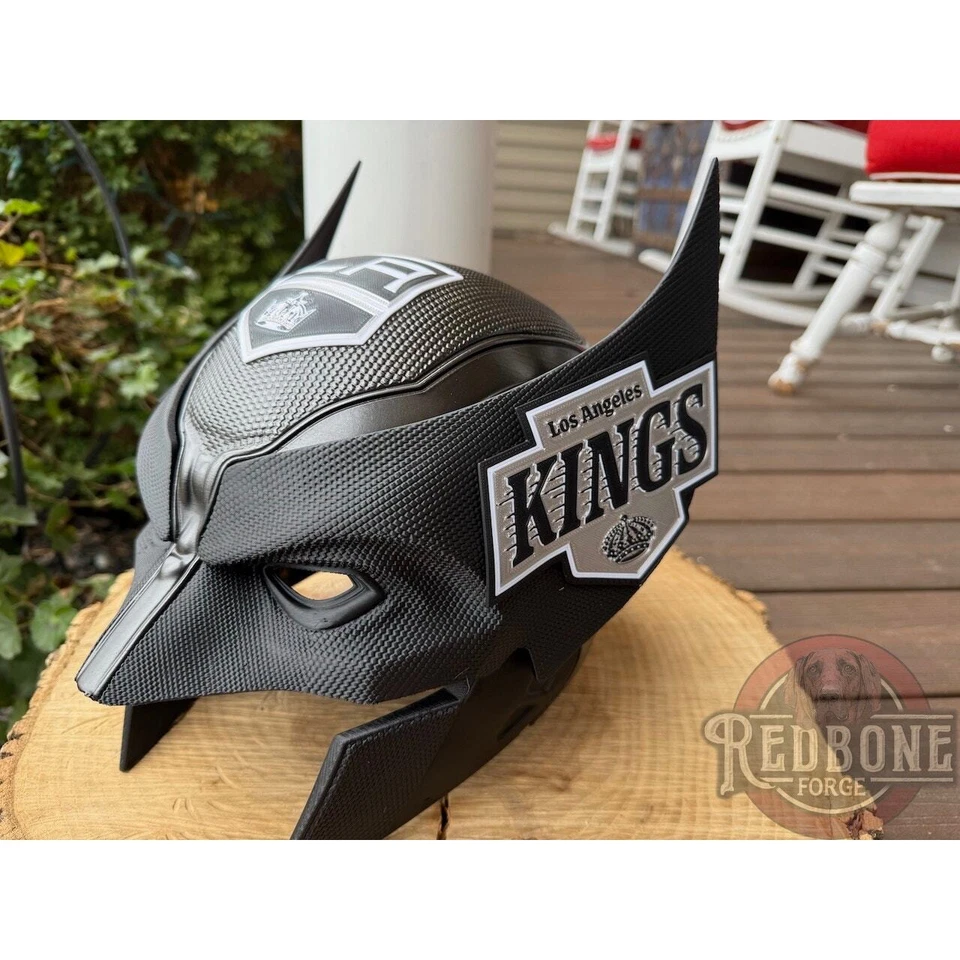 Casco Wolverine Fan Los Angeles Kings CROMO - Hombre Cueva, Día del Juego, Usable Foto 2 de 4