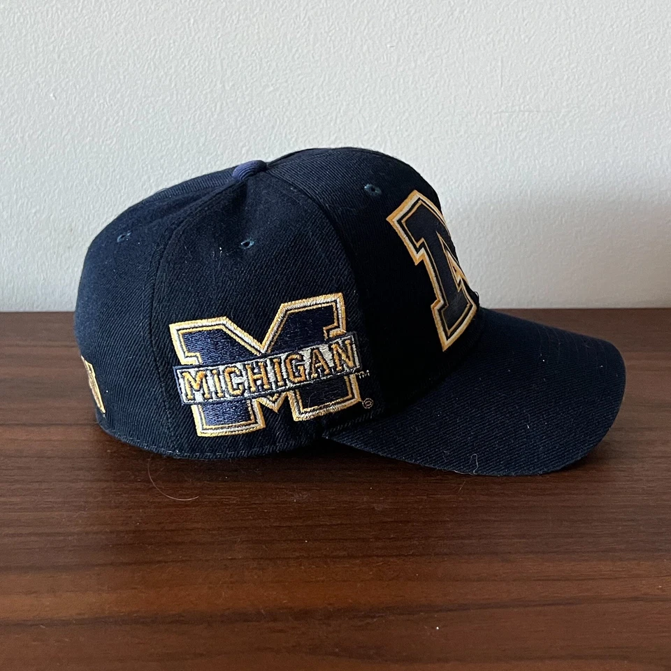 Vintage Michigan Wolverines Men’s FittedHat Size 6 7/8 Navy Zephyr Cap - Image 3 of 4