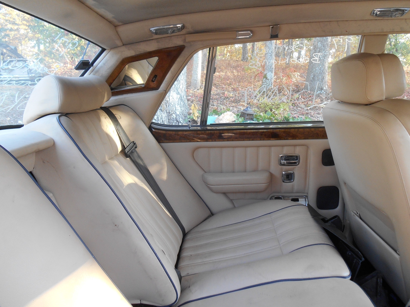 1972 CORNICHE ROLLS ROYCE. HANDLE, BENTLEY. WE ARE PARTING OUT THIS ENTIRE CAR 