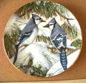 Blue Jays porcelain plate 8.5" diameter Blue Christmas Songbirds II Series