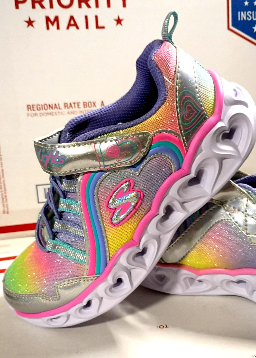 Girls' SKECHERS Size 13 Youth  Heart Lights  Light-Up Shoes 