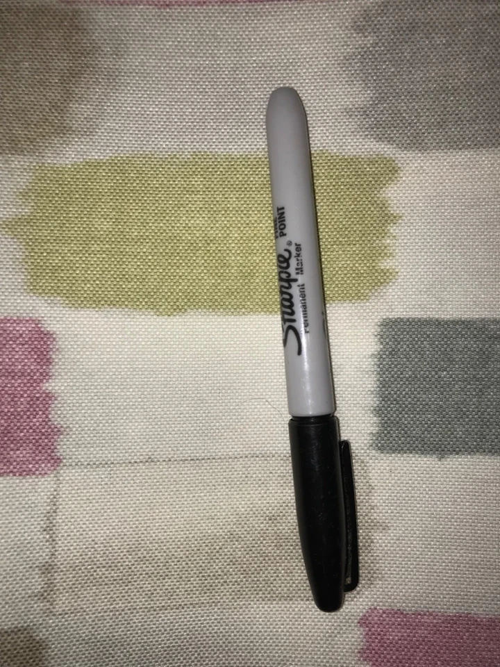 2.3m x1.4m w of Sudous Hustle retro 40s/50s upholstery/curtain fabric - Image 3 of 4