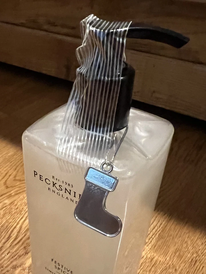 Pecksniff's Hand Wash -Lot of 2- Peppermint & Sugar Plum/Festive Spice - NEW   - Image 4 of 4