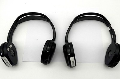 OEM 10-16 GMT166 Cadillac SRX Escalade Digital Audio Entertainment Headphones