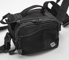 Hama Compact Camera Shoulder Bag Camera Bag in Black