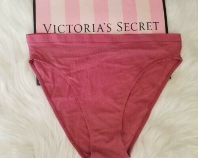 VICTORIA'S SECRET HIGH LEG CHEEKY PANTY SMOOTH LADY PINK MEDIUM NWOT