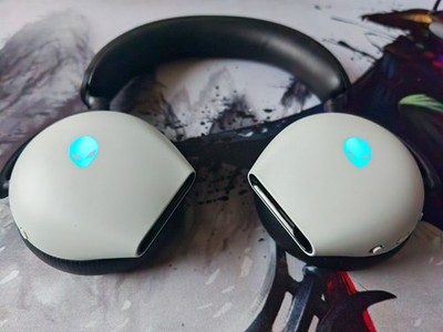 gebrauchtes Headset Alienware AW920H Trimode, kabellos, nur mit Bluetooth (1)