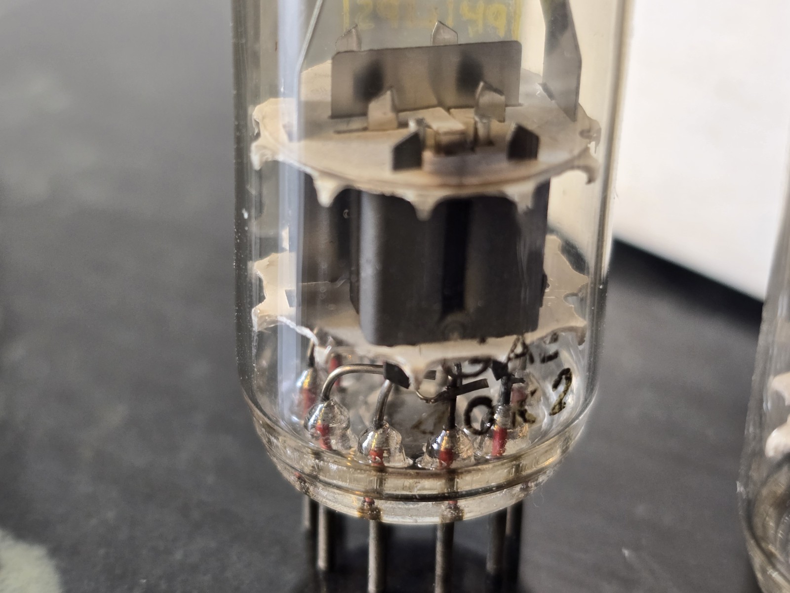 Tubes audiophiles Philips ECC88 6DJ8 NOS appairés de collection Delta - 4