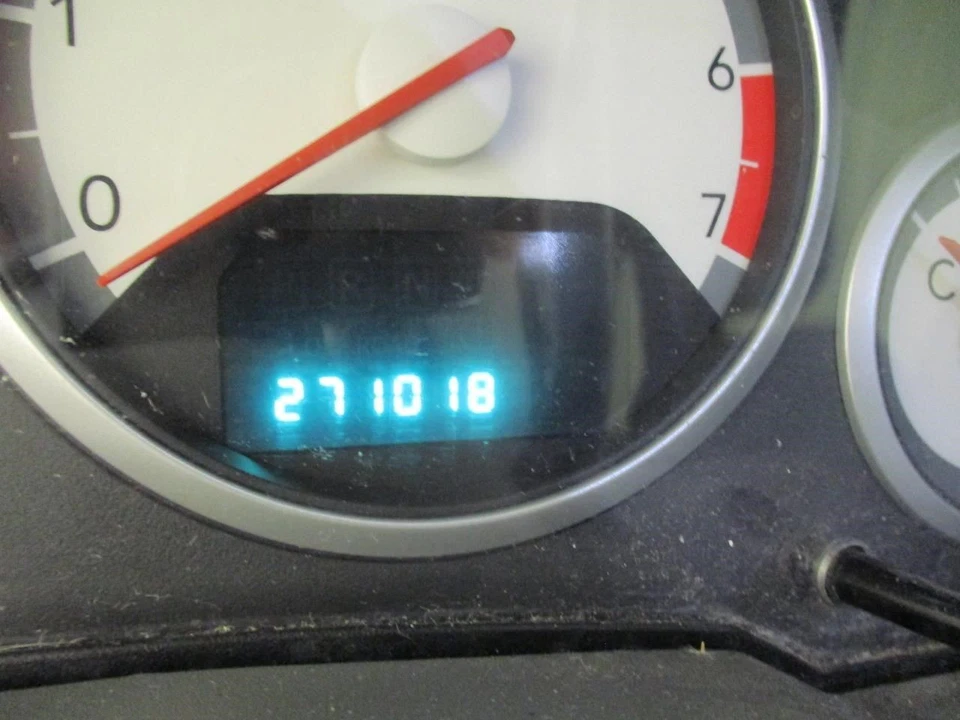 Cilindro maestro de freno Dodge Caravan 2010 Vin A séptimo dígito 4877805AD 4042 Foto 3 de 4