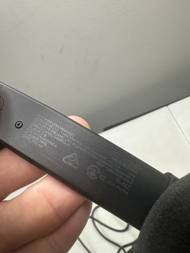 Meta Oculus Rift VR Virtual Reality Headset System - Black *INCOMPLETE READ* - Image 2 of 4