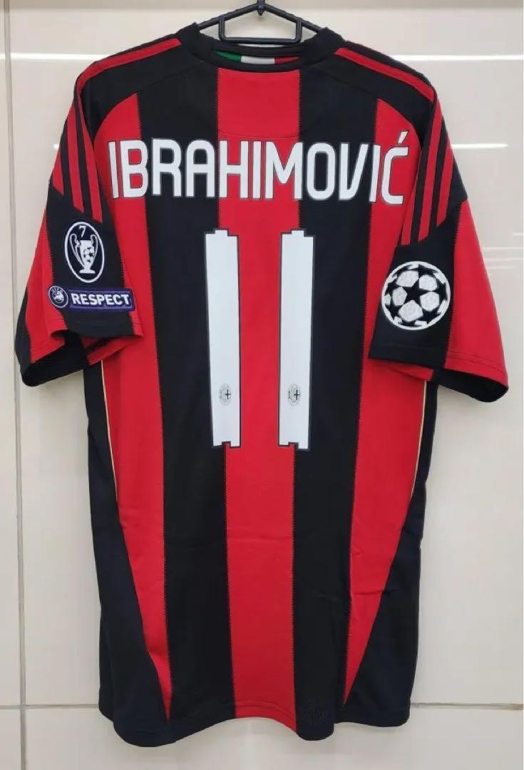 美品未使用　ACミラン Ibrahimović 11    ユニフォーム ACミラン イブラヒモビッチIbrahimović 11番 Amazon.co.jp