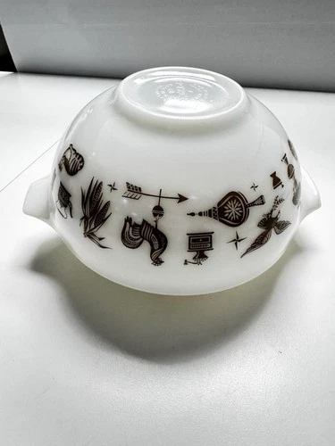 VTG Pyrex Early American Cinderella #443  2-1/2 Qt Nesting Mixing Bowl White Brn