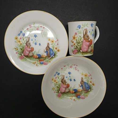 Elizabethan England Bobtails Bone China Bunny Children's 3 Piece Tea Set EUC