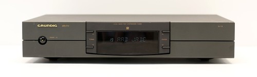 Grundig CL-T6 City Line - RDS Radio Text Synthesizer Tuner - Picture 1 of 9