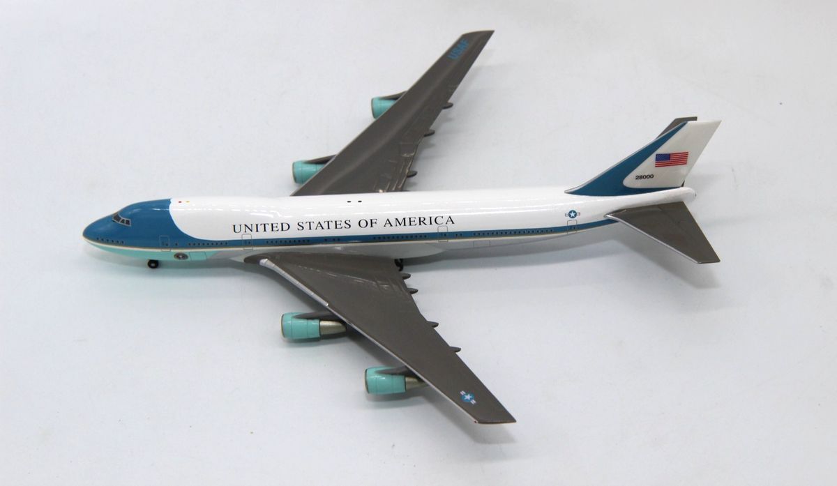 【希少限定品】herpa BaciAlitalia B747-200 1/200 Herpa Wings Boeing 747-200 Air Force One 1:400 Scale #560191 Boxed