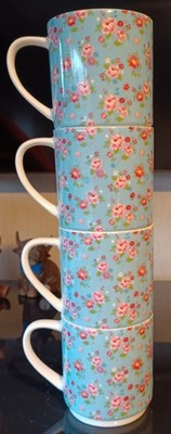 SAINSBURY'S HOME X 4 BLUMENBECHER STAPELBAR BLAU ROSA SHABBY CHIC KAFFEE TEETASSEN