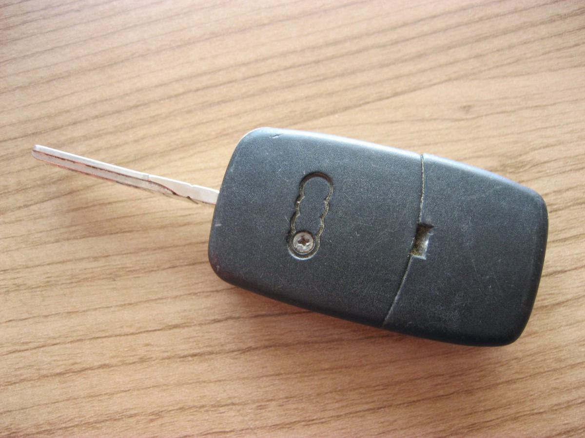 Klappschlüssel Audi A3 A4 A6 A8 2 Tasten Schlüssel 4D0837231 | eBay