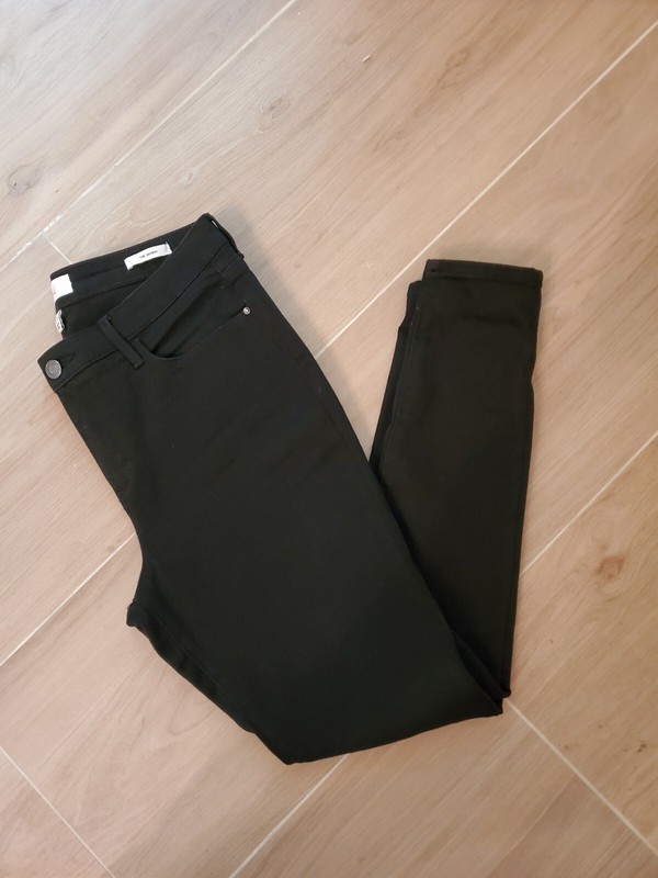 Women's Blk Skinny Girl Jeans Size 12 Waist 31