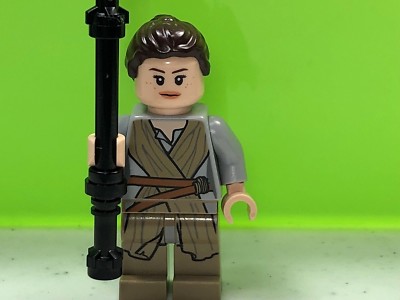 lego rey minifigure