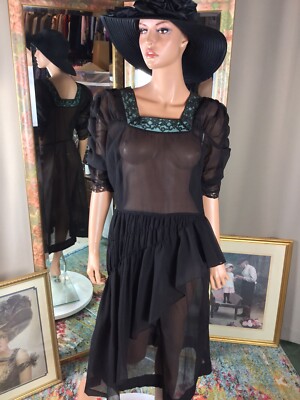 black 20s style dress Amoris T818 Elegantly Fitted Satin Formal Gown with Mermaid Silhouette –  Mia Bella Couture