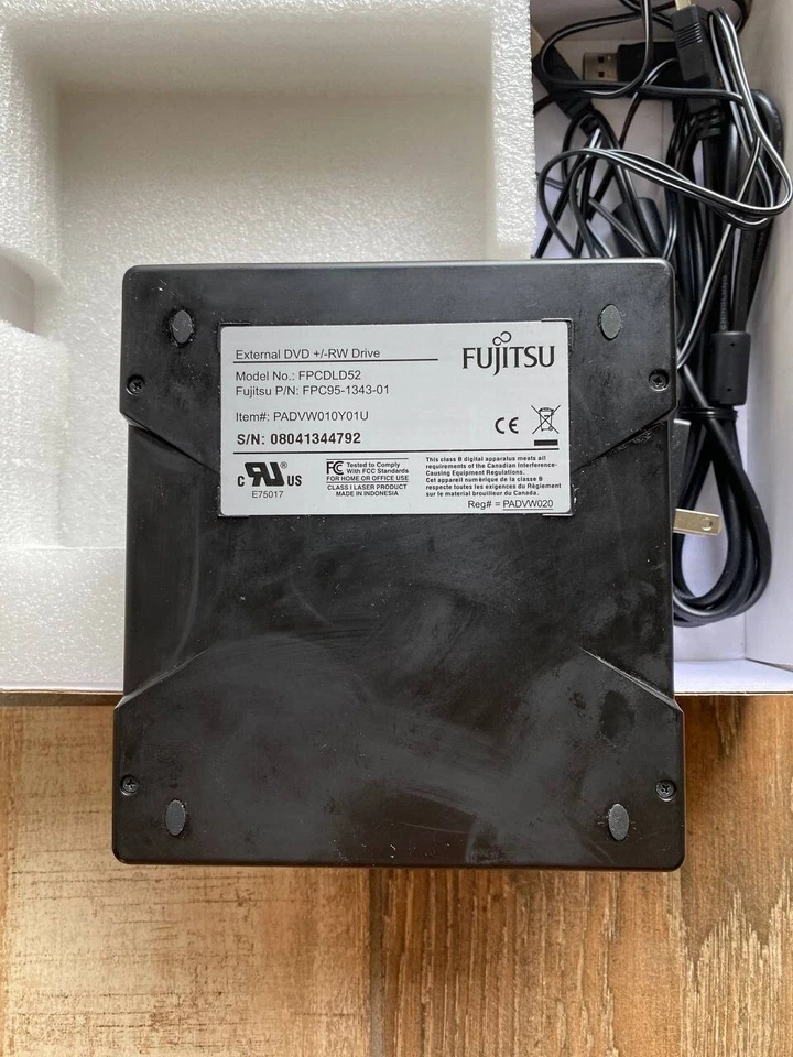 Unidad delgada FPCDLD52 Fujitsu 8x DVD-RW DVD-RW USB 2.0 externa negra Foto 4 de 4