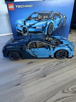 LEGO TECHNIC: Bugatti Chiron (42083)