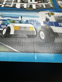 LEGO City: Police Headquarters (7744) Complete, w/ Box, Manual & Minifigs