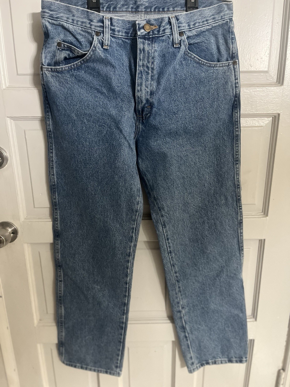 Wrangler Straight Denim Jeans Blue Men's Button Zip 5-Pocket Solid Medium Wash