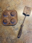 VTG 1930s Child's Metal Muffin pan(4"x4") and tin spatula w/wood handle.  — photo 2