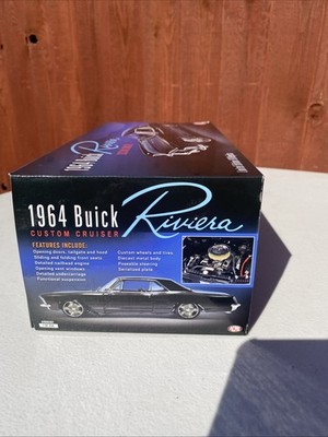 ACME 1/18 Scale 1964 Buick Riviera Custom Cruiser Diecast Model