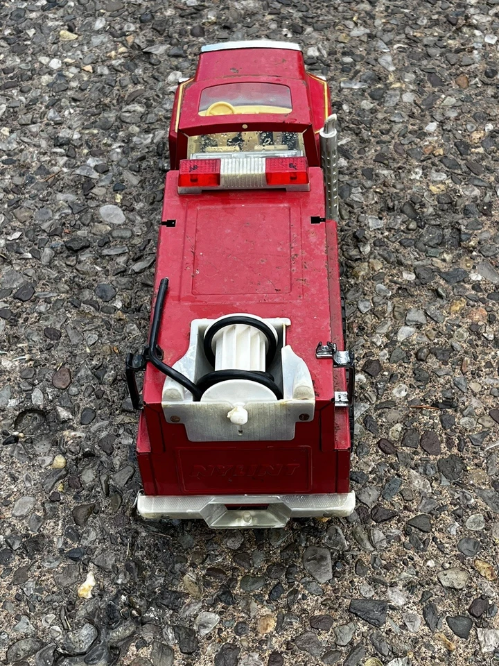 🚨VINTAGE Large Nylint Rescue Pumper Fire Truck Engine Co. 5 Pressed Steel Metal - Image 4 of 4