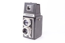 Luxoflex TLR Camera with Berthiot Anastigmat f/4.5 - 75mm Lens.