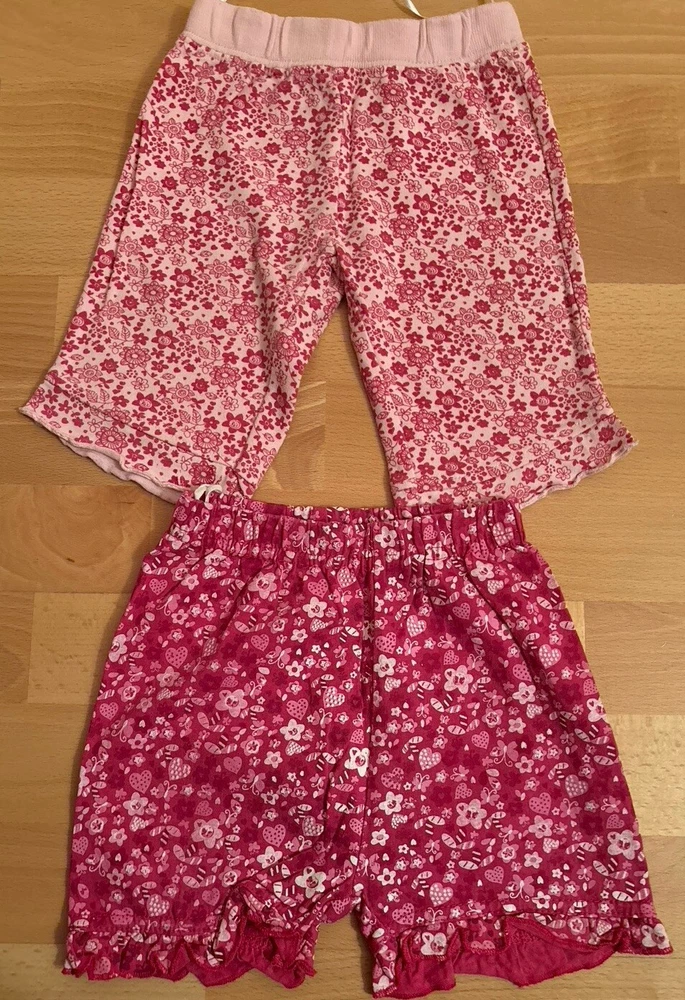 2 kurze Hosen, Größe 62 mit Blümchen verschiedene rosa - Pink Töne
