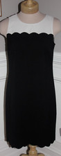 Ann Taylor LOFT Size 6 Sleeveless Scalloped hem trim Black Ivory Pencil Dress